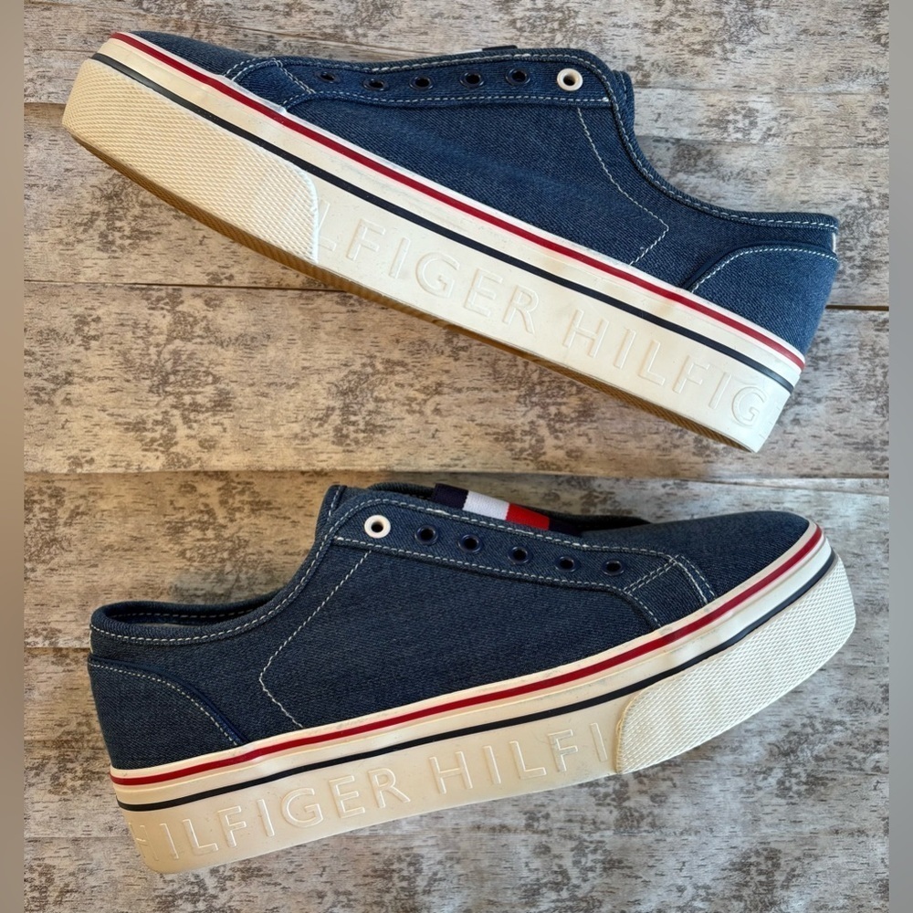 NEW w/o Tags Tommy Hilfiger Balie Slip-On Sneaker in Denim Blue Red White Size 9 - Picture 7 of 12